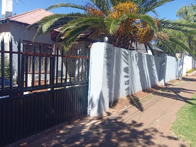 4 Bedroom Property for Sale in Lorentzville Gauteng