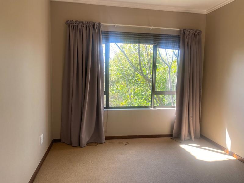 2 Bedroom Property for Sale in Broadacres Gauteng