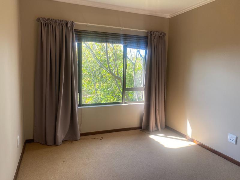 2 Bedroom Property for Sale in Broadacres Gauteng