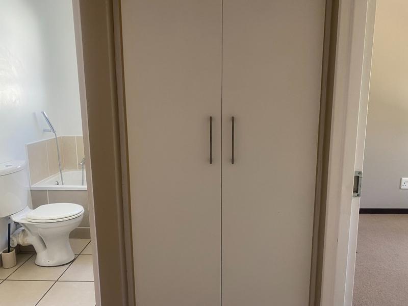 2 Bedroom Property for Sale in Broadacres Gauteng