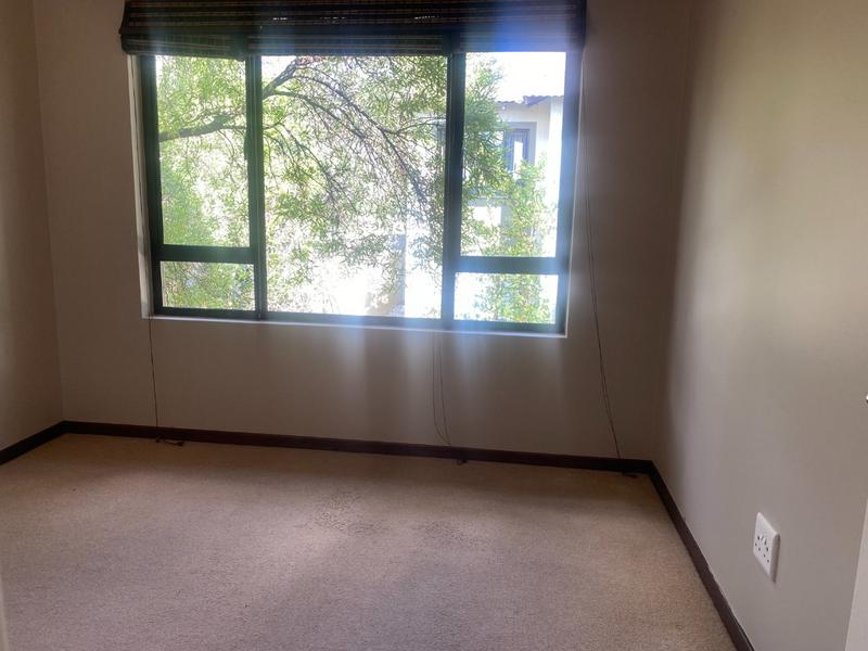 2 Bedroom Property for Sale in Broadacres Gauteng