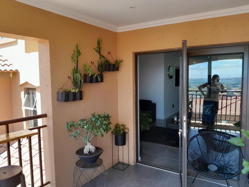 3 Bedroom Property for Sale in Sunnyrock Gauteng