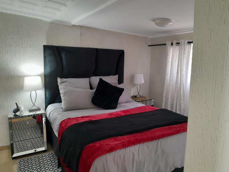 3 Bedroom Property for Sale in Sunnyrock Gauteng