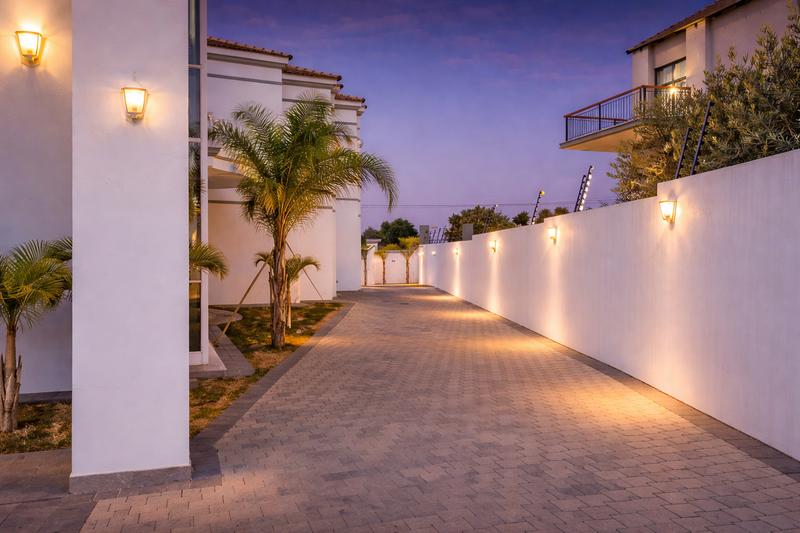 To Let 5 Bedroom Property for Rent in Waterkloof Ridge Gauteng