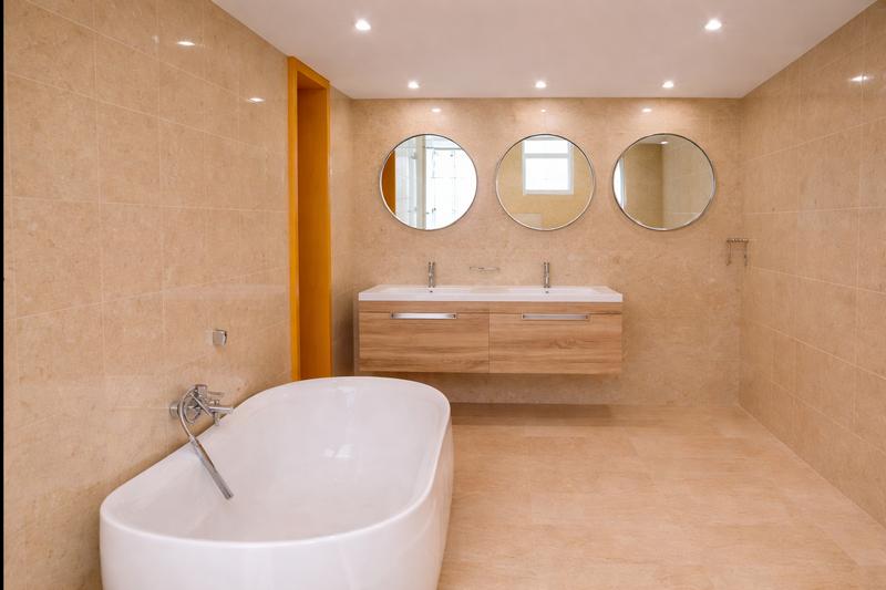 To Let 5 Bedroom Property for Rent in Waterkloof Ridge Gauteng