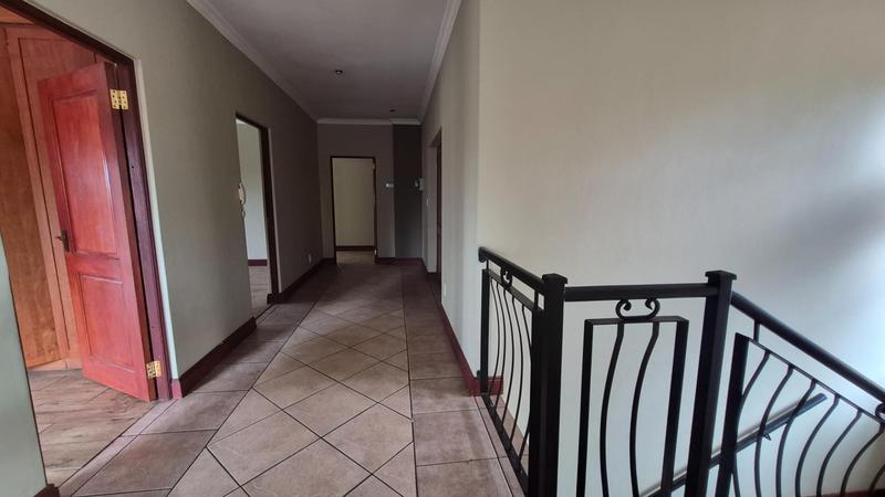 To Let 4 Bedroom Property for Rent in Raslouw Gauteng