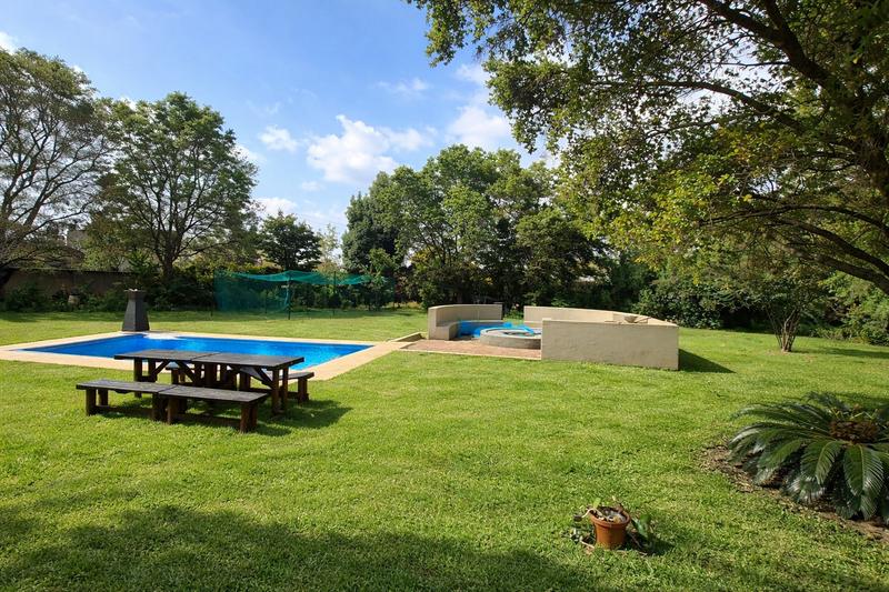 To Let 4 Bedroom Property for Rent in Raslouw Gauteng