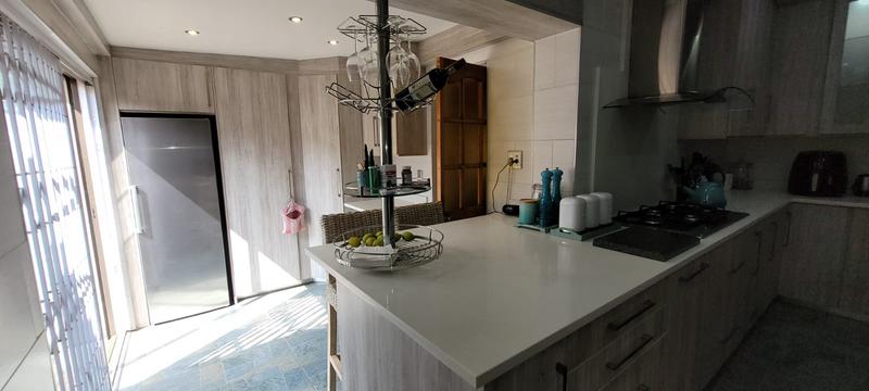 4 Bedroom Property for Sale in Randhart Gauteng