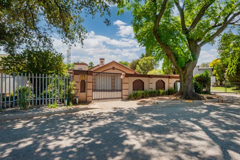 6 Bedroom Property for Sale in Randhart Gauteng