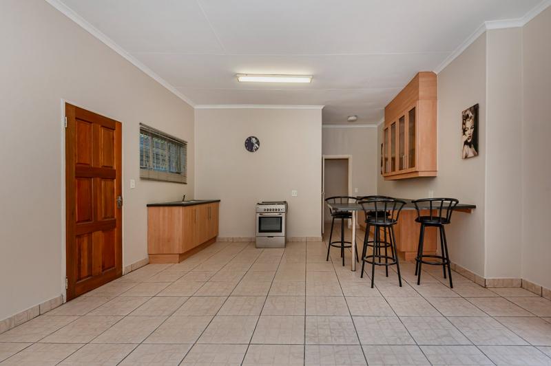 6 Bedroom Property for Sale in Randhart Gauteng