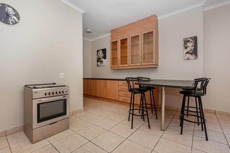 6 Bedroom Property for Sale in Randhart Gauteng