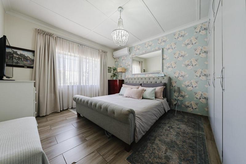 3 Bedroom Property for Sale in Linmeyer Gauteng