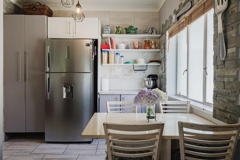 3 Bedroom Property for Sale in Linmeyer Gauteng