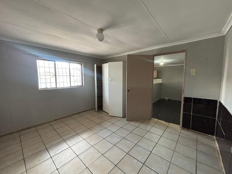 4 Bedroom Property for Sale in Maraisburg Gauteng