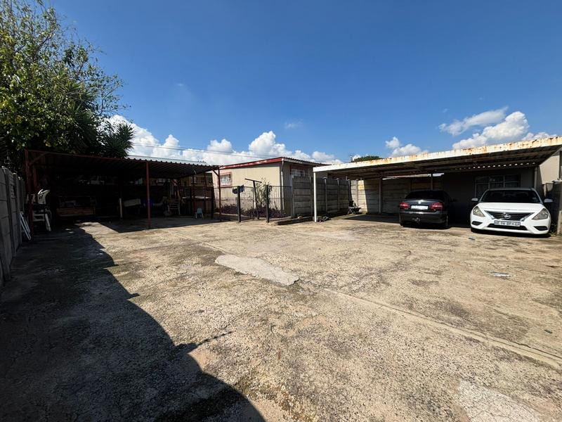 4 Bedroom Property for Sale in Maraisburg Gauteng