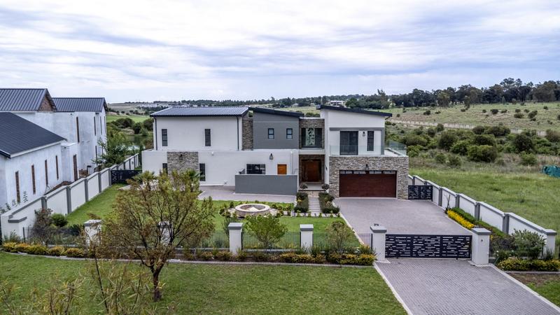 To Let 4 Bedroom Property for Rent in Copperleaf Estate Gauteng