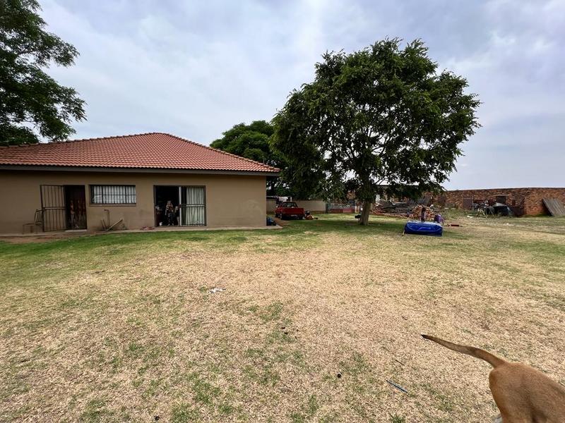 7 Bedroom Property for Sale in Rand Collieries Gauteng
