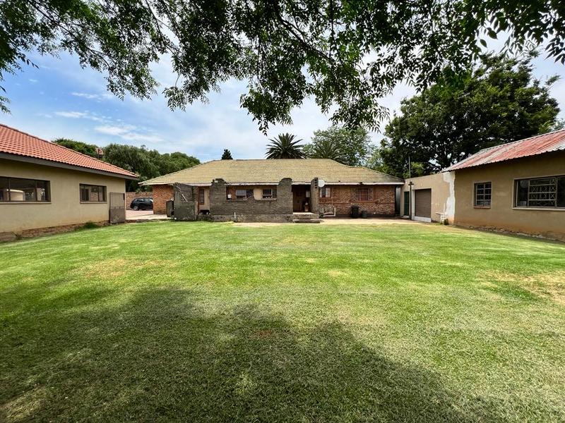 7 Bedroom Property for Sale in Rand Collieries Gauteng