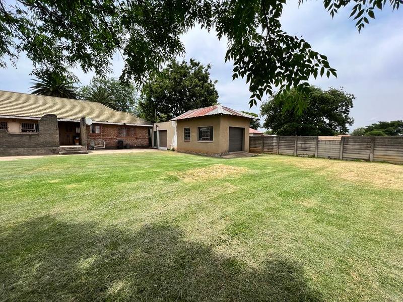 7 Bedroom Property for Sale in Rand Collieries Gauteng