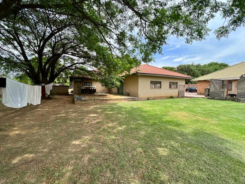 7 Bedroom Property for Sale in Rand Collieries Gauteng