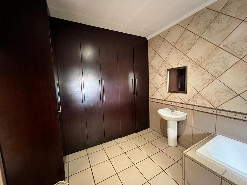 7 Bedroom Property for Sale in Rand Collieries Gauteng