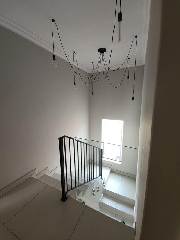 4 Bedroom Property for Sale in Sonneveld Gauteng