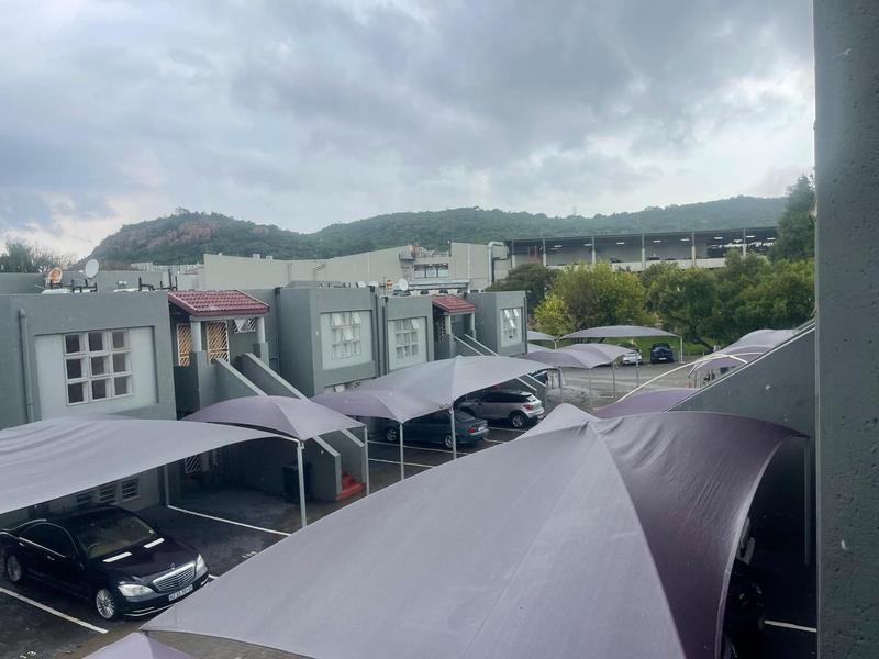 2 Bedroom Property for Sale in Mulbarton Gauteng