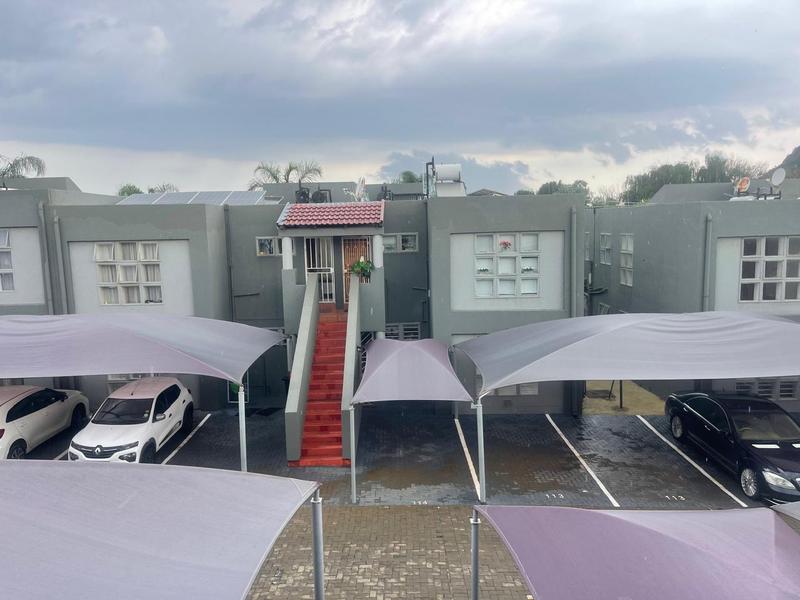 2 Bedroom Property for Sale in Mulbarton Gauteng