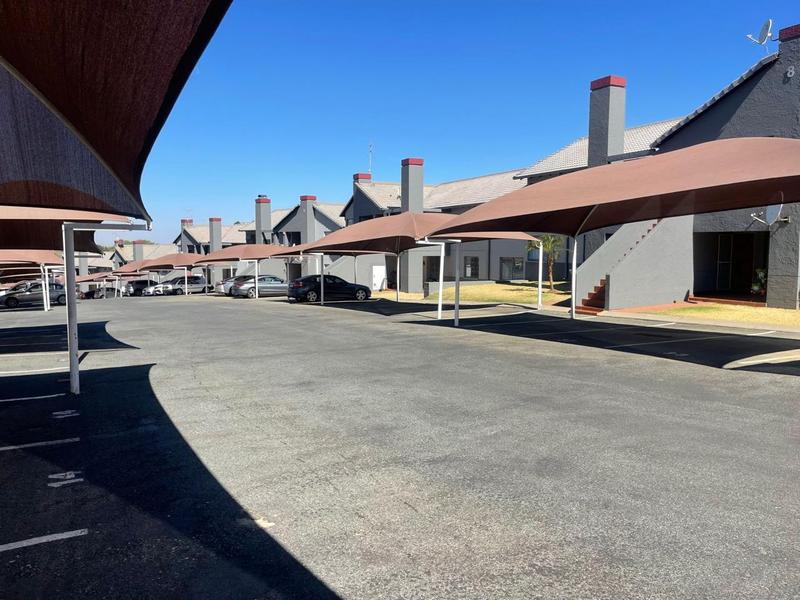 3 Bedroom Property for Sale in Oakdene Gauteng