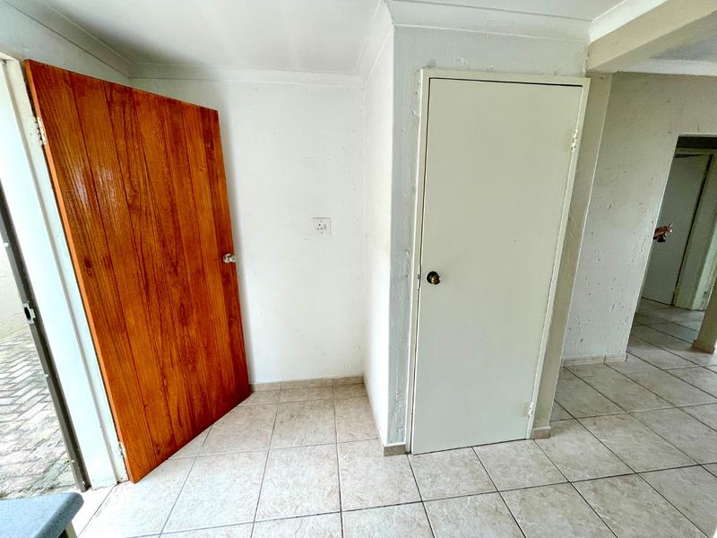 2 Bedroom Property for Sale in Rangeview Gauteng