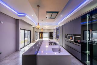 5 Bedroom Property for Sale in Six Fountains Residential Estate Gauteng