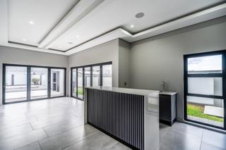 5 Bedroom Property for Sale in Six Fountains Residential Estate Gauteng