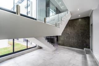 5 Bedroom Property for Sale in Six Fountains Residential Estate Gauteng