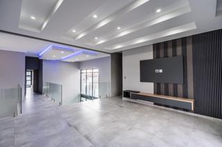 5 Bedroom Property for Sale in Six Fountains Residential Estate Gauteng