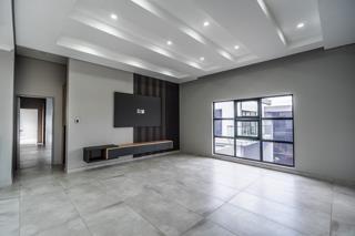 5 Bedroom Property for Sale in Six Fountains Residential Estate Gauteng