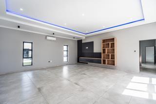 5 Bedroom Property for Sale in Six Fountains Residential Estate Gauteng