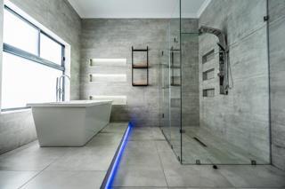 5 Bedroom Property for Sale in Six Fountains Residential Estate Gauteng