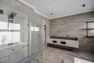 5 Bedroom Property for Sale in Six Fountains Residential Estate Gauteng