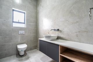 5 Bedroom Property for Sale in Six Fountains Residential Estate Gauteng