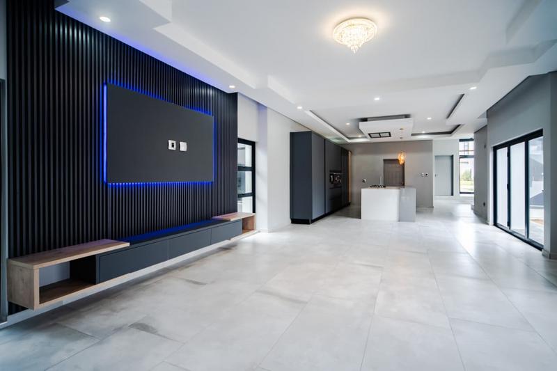 5 Bedroom Property for Sale in Six Fountains Residential Estate Gauteng