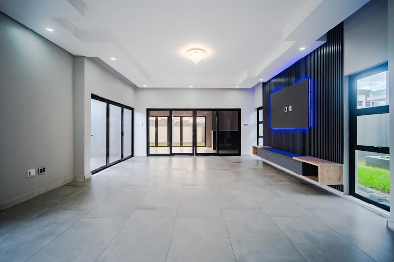 5 Bedroom Property for Sale in Six Fountains Residential Estate Gauteng