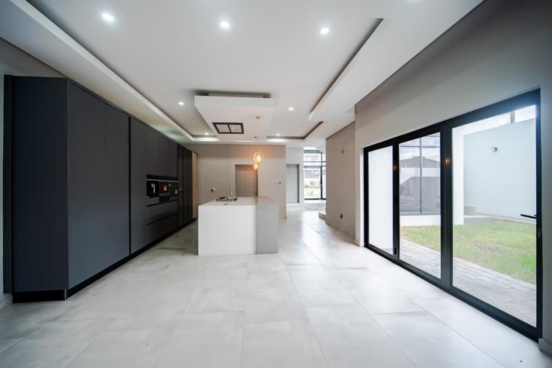 5 Bedroom Property for Sale in Six Fountains Residential Estate Gauteng