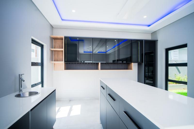 5 Bedroom Property for Sale in Six Fountains Residential Estate Gauteng