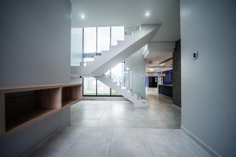 5 Bedroom Property for Sale in Six Fountains Residential Estate Gauteng