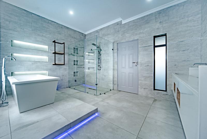 5 Bedroom Property for Sale in Six Fountains Residential Estate Gauteng