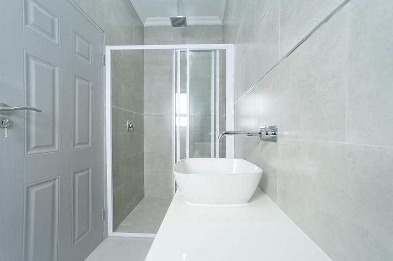 5 Bedroom Property for Sale in Six Fountains Residential Estate Gauteng