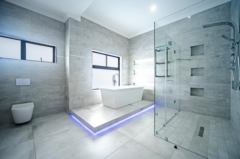 5 Bedroom Property for Sale in Six Fountains Residential Estate Gauteng