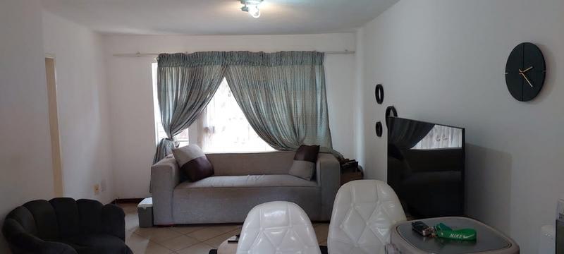 2 Bedroom Property for Sale in The Orchards Gauteng