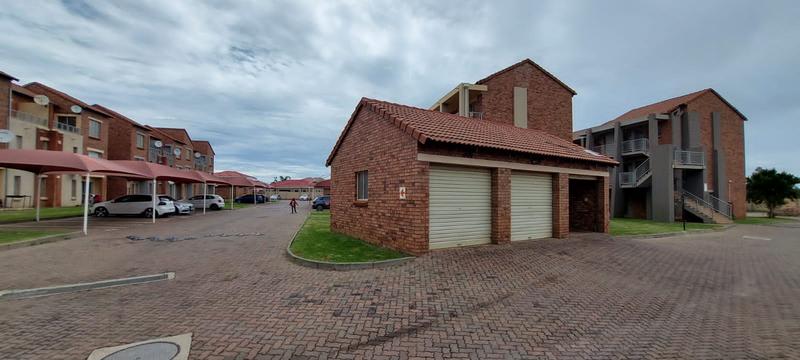 2 Bedroom Property for Sale in The Orchards Gauteng