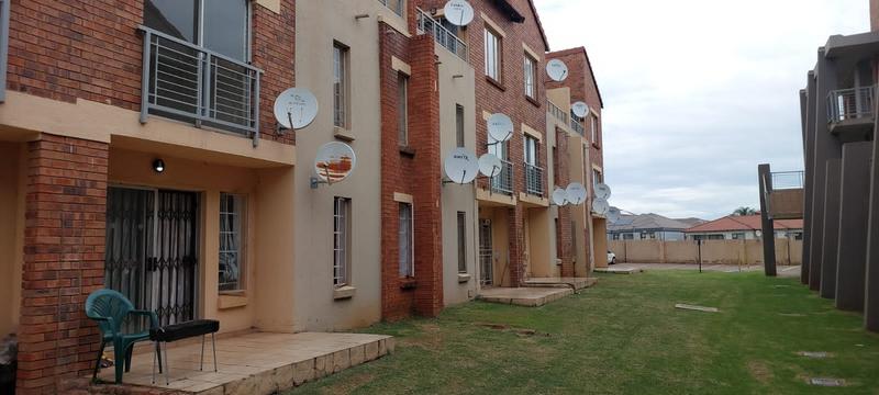 2 Bedroom Property for Sale in The Orchards Gauteng